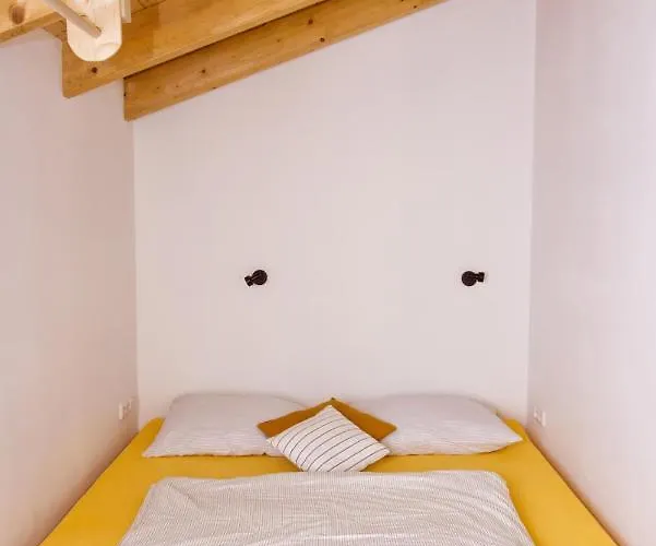 Albert Guest house 3*